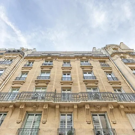 Confort A Proximite Des Batignolles *